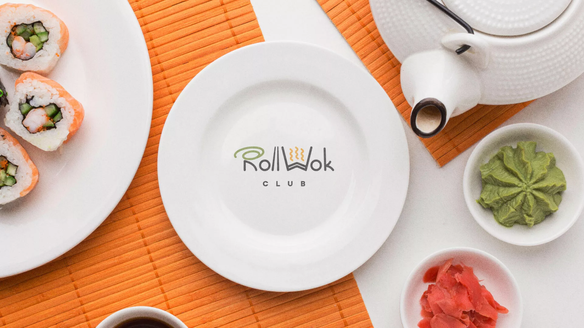 Разработка логотипа и фирменного стиля в Зее для суши-бара «Roll Wok Club»